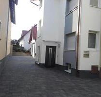 2 Zimmer, int. Küche, Bad, Dachgeschosswohnung - Hüttenberg