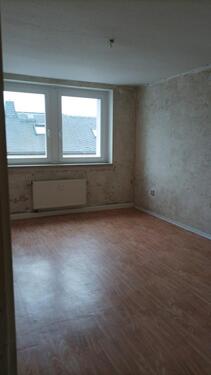 Foto - 3 Raum Wohnung 1.OG links mit Dusche