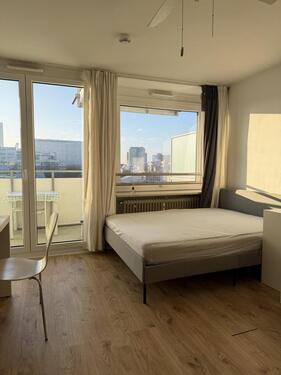 Foto - Exklusiv Wohnen im Arabellapark: Möbliertes Apartment mit Pool & Top Ausblick