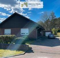 *** Ebenerdiges Wohnen in ruhiger Siedlungslage von R´fehn *** Schicker renovierter Bungalow mit gr. Garage u. uneinsehbarem Grdstck. KM. 1.150,- € + 100,- € NK. zzgl. Strom u. Gas - Rhauderfehn