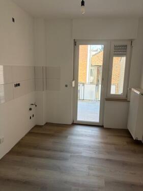 Foto - Wohnung mit Balkon und Garten - 750,00&nbsp;EUR Kaltmiete, ca.&nbsp; 60,00&nbsp;m&sup2;