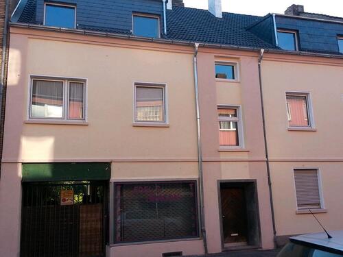 Foto - 12 Zimmer Mehrfamilienhaus, Wohnhaus zum Kaufen in Duisburg