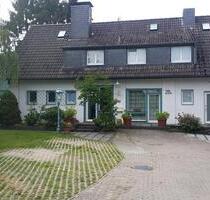 Möblierte, renovierte 2-Zimmer-EG Wohnung mit Einbauküche in Mett - Mettmann