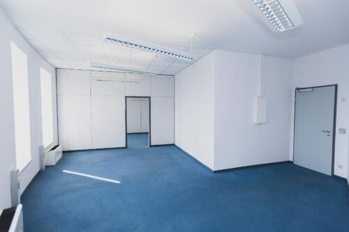 Foto - Modernes Büro über Jenas Dächer – hell, zentral, 247 zugänglich