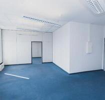 Modernes Büro über Jenas Dächer – hell, zentral, 247 zugänglich