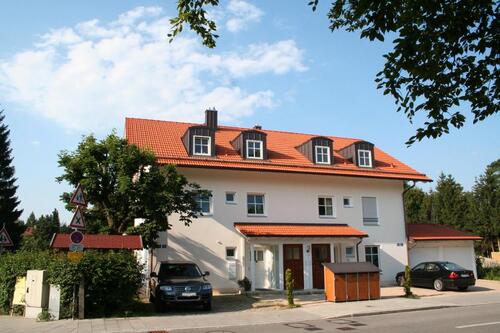 Foto - Mediterraner Wohntraum in Baldham: Stilvolle Maisonette mit Garte