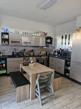 Foto - Helle 4-Zimmer-80-qm-Wohnung mit Balkon zu vermieten