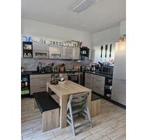Helle 4-Zimmer-80-qm-Wohnung mit Balkon zu vermieten - Halle (Saale) Silberhöhe
