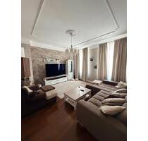 Charmante 3-Zimmer-Altbauwohnung mit Kamin und Balkon - Hameln Kernstadt Charmante 3-Zimmer-Altbauwohnung mit Kamin und Balkon - Hameln Kernstadt