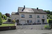 Foto - Vielseitiges Ein-Zweifamilienhaus in idyllischer Lage