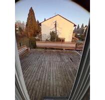 3-Zimmer-Wohnung mit großer Terrasse & Balkon in Mittelstetten