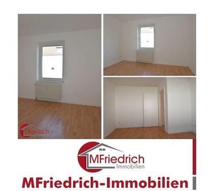 Foto - *** HELL UND RENOVIERT *** neues Badezimmer mit ebenerdiger Dusche und Gemeinschaftsgarten