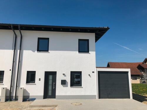 Foto - Hochwertige Doppelhaushälfte in Stadtrandlage von Passau zu vermieten