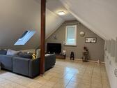 Foto - Bitburg-Stahl - Attraktive 3-Zimmer-Wohnung mit EBK u. Gartenmitbenutzung, -Wärmepumpe-
