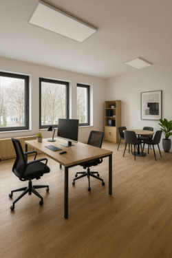 Foto - Helle Büroetage im OG 1 mit Südbalkon – ideal für Büro etc.