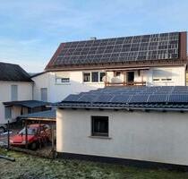 3 Familien-Haus in Steffenberg - 375.000,00&nbsp;EUR Kaufpreis, ca.&nbsp; 262,00&nbsp;m&sup2; in Steffenberg (PLZ: 35239)