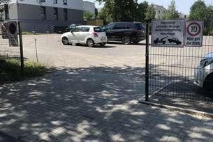 Foto - PKW-Stellplatz - 35,00&nbsp;EUR Miete,