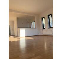 Zentrale, helle 2-Zimmer-Wohnung–in MG provisionsfrei! - Mönchengladbach