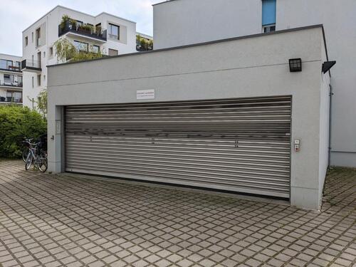 Foto - Sicherer PKW Stellplatz in Garage in Berlin Rummelsburg