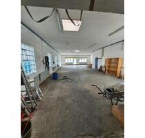 Lagerhalle beheizt, mit Büro und Sanitär Anlage - Celle