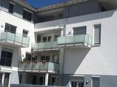 Foto - Exklusive, seniorengerechte 2,5-Zi.-Wohnung mit großem Balkon und Einbauküche in Blumberg-Mitte