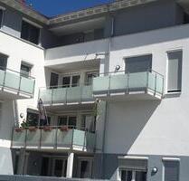 Exklusive, seniorengerechte 2,5-Zi.-Wohnung mit großem Balkon und Einbauküche in Blumberg-Mitte