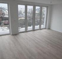 Moderne 3 Zimmer-Wohnung mit Balkon,Einbauküche,Klima |Hockenheim