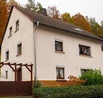 Schönes gepflegtes Einfamilienhaus in schöner Lage in Burgwald-B