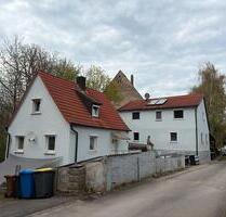 Zwei Häuser auf einem Grundstück - Knetzgau