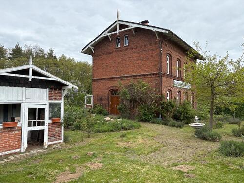 Foto - 8 Zimmer Einfamilienhaus zum Kaufen in Wolmirstedt