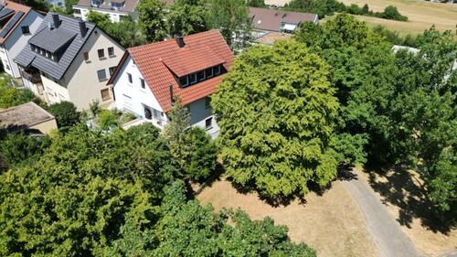 Foto - Vermietete DG-Whg in ruhiger Lage mit viel Grün und Gartenanteil