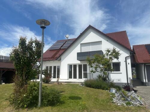 Foto - Helle Erdgeschosswohnung Terrasse & Garten– 122qm in ruhiger Lage