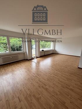 Foto - Große 4-Zimmer Wohnung, frisch renoviert, 2 Balkone, Garage - Toplage Saarbrücken-Rotenbühl