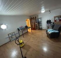 Lichtdurchflutete 2 Zimmer Wohnung mit Südwest-Balkon & Garage - Bovenden