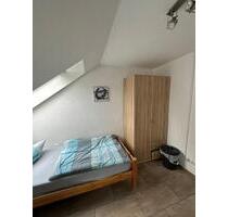 Möblierte Zimmer WG, Studenten, Monteure, Azubis, auf Zeit - Quickborn