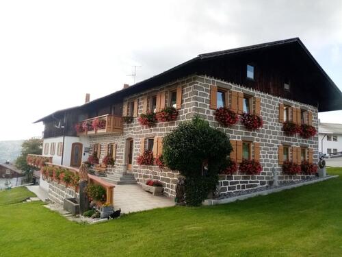 Foto - Charmantes Mehrfamilienhaus im bayerischen Wald
