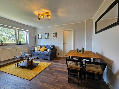 Foto - LICHTDURCHFLURTETE WOHNUNG IN WOLFENBÜTTEL, VOLL MÖBILIERT