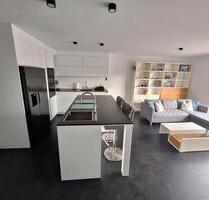 Moderne Wohnung, 3 Zimmer, außergewöhnliche Ausstattung. - Bitz