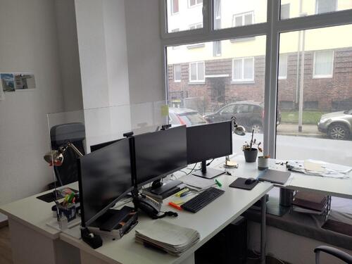 Foto - Großzügiger und Heller Büroarbeitsplatz in Hannover-Herrenhausen