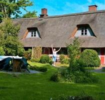 2 Zimmer Wohnung auf dem Lande - 980,00&nbsp;EUR Kaltmiete, ca.&nbsp; 65,00&nbsp;m&sup2; in Wensin (PLZ: 23827)