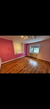 Foto - 5 Zimmer Etagenwohnung zur Miete in Schiffweiler