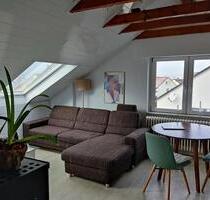 Top Kapitalanlage: Charmvolle 2-Zimmer DG-Wohnung WN-Hohenacker - Waiblingen Bittenfeld