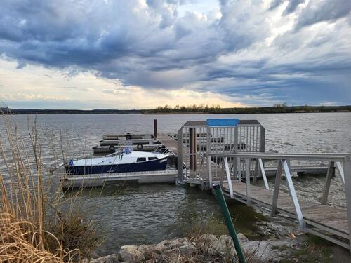 Foto - Stellplatz für Tretboote & Boote zu vermieten