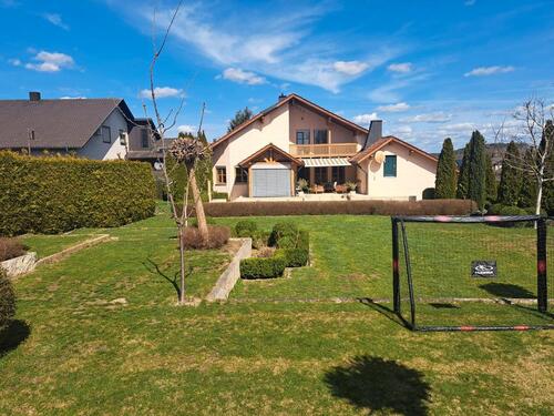 Foto - 7 Zimmer Einfamilienhaus zum Kaufen in Maxhütte-Haidhof