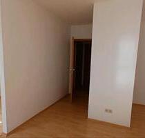 1 Raum Apartment Reichenbach - 280,00 EUR Kaltmiete, in Reichenbach im Vogtland (PLZ: 08468)