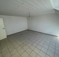 3-Zimmer Wohnung in kleiner Wohneinheit + Garage*Provisionsfrei* - Hockenheim