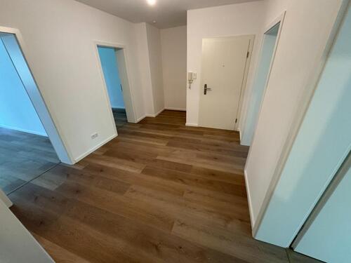 Foto - Sanierte 3 Zi. KDB Whg. mit Balkon und Garage nähe Uni Wuppertal