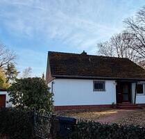 Haus mit Garageausgebauter Keller mit Badgroßes Südgrundstück - Neetze