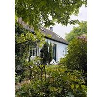 Besonderes Haus mit unverbaubarem Blick und großem Grundstück - Witten Herbede