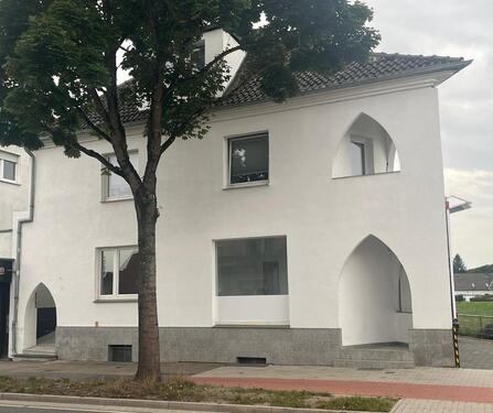Foto - Zweifamilienhaus in zentraler Lage
